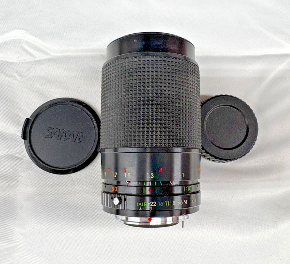 Sakar MC Auto Zoom 80–200mm F4–5.6 Telephoto Lens K Mount With Caps Untested
